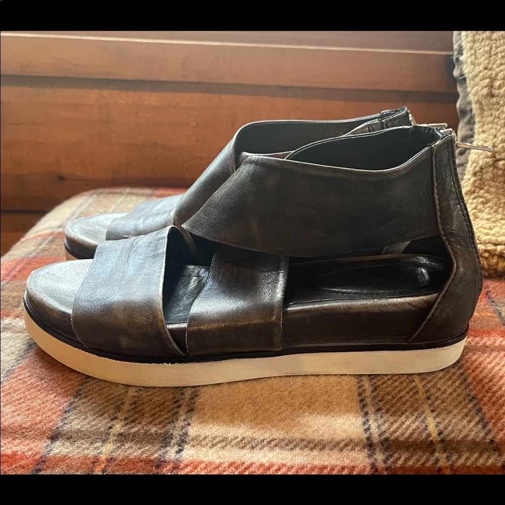 bussola sandals sz. 36